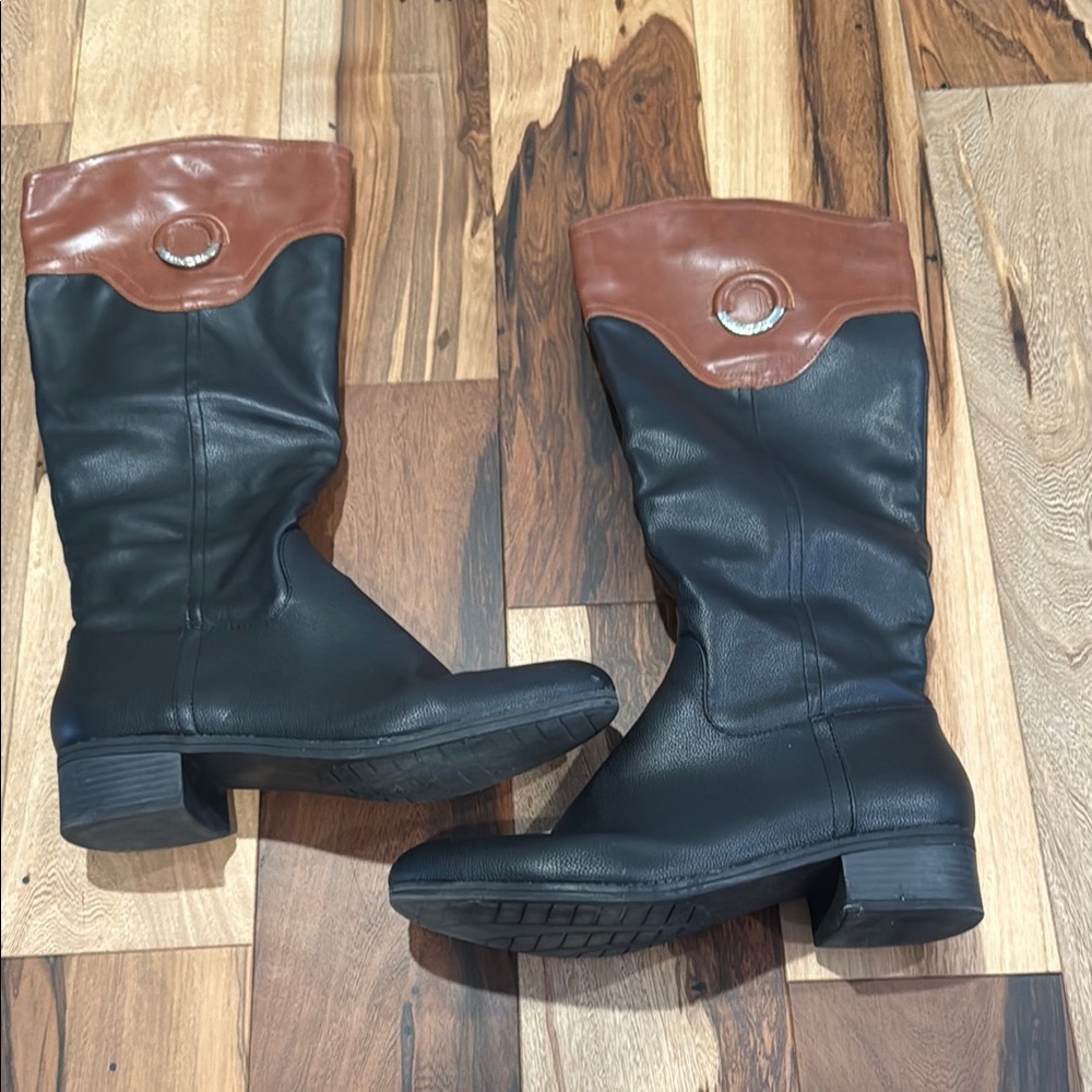 Nautica Black and Brown Heeled Boots with Classic Cowboy Silhouette